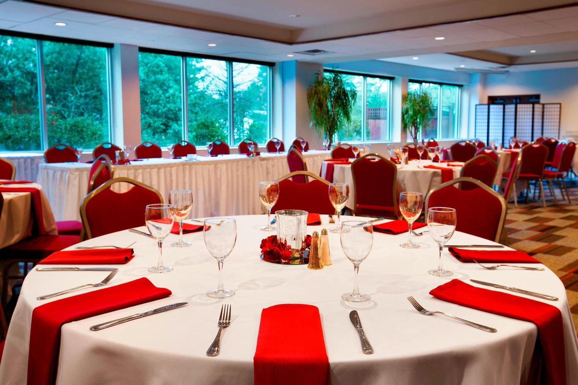 Four Points By Sheraton Victoria Gateway Langford Luaran gambar