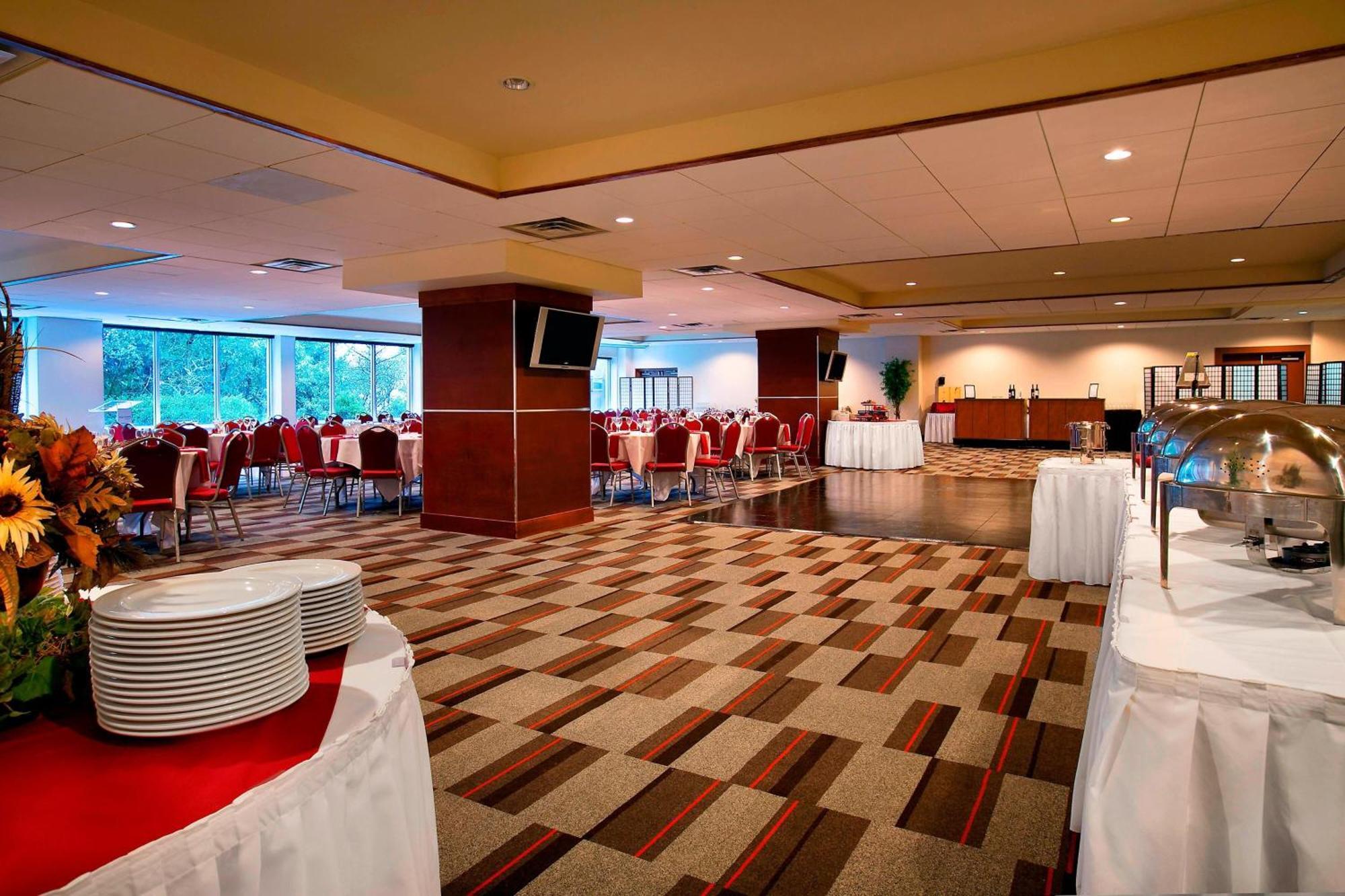 Four Points By Sheraton Victoria Gateway Langford Luaran gambar