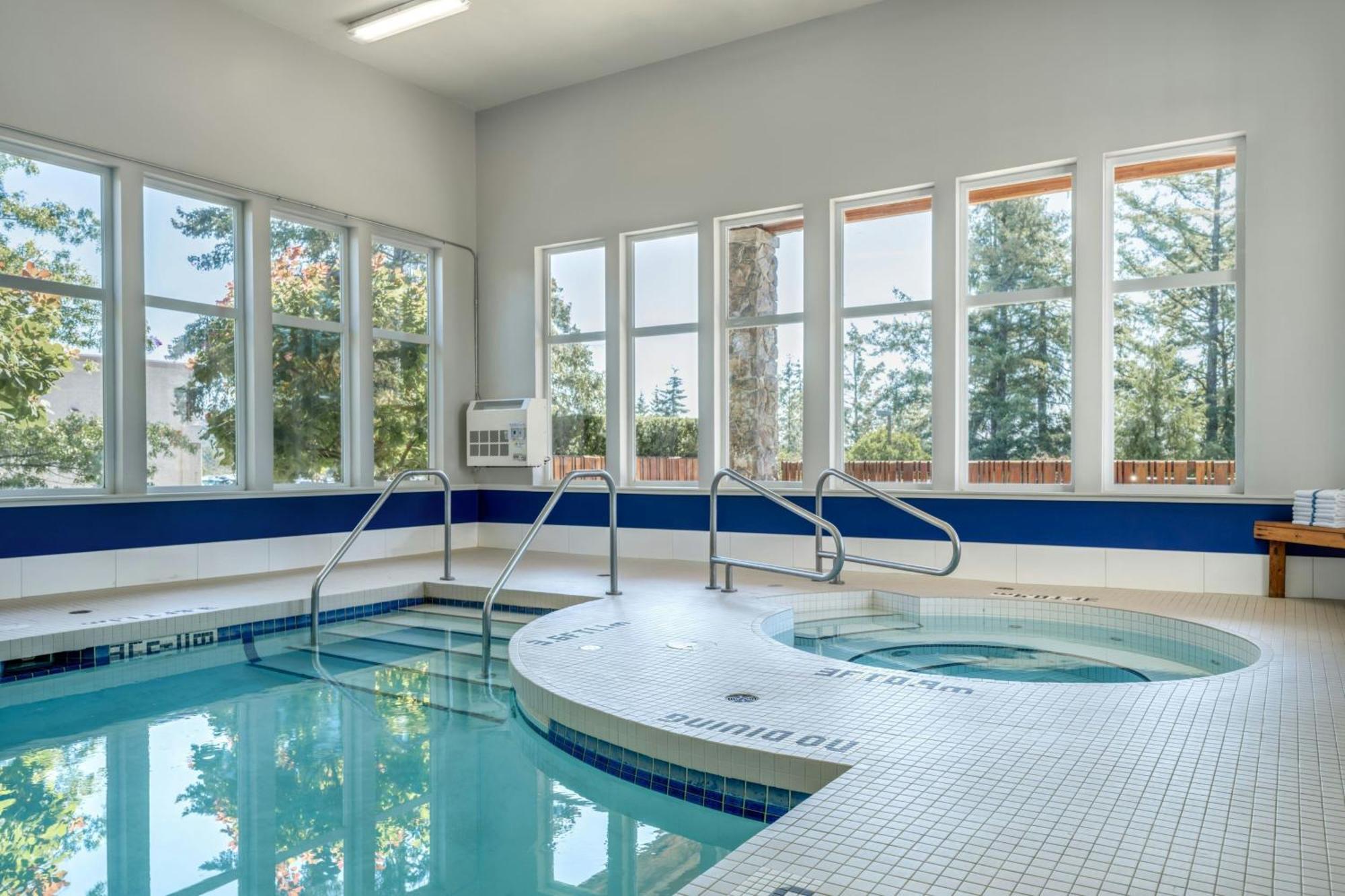 Four Points By Sheraton Victoria Gateway Langford Luaran gambar